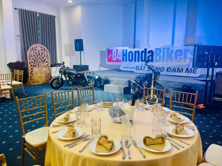 z6507306784730_51c7a1619113fe861a241fb0c36df560